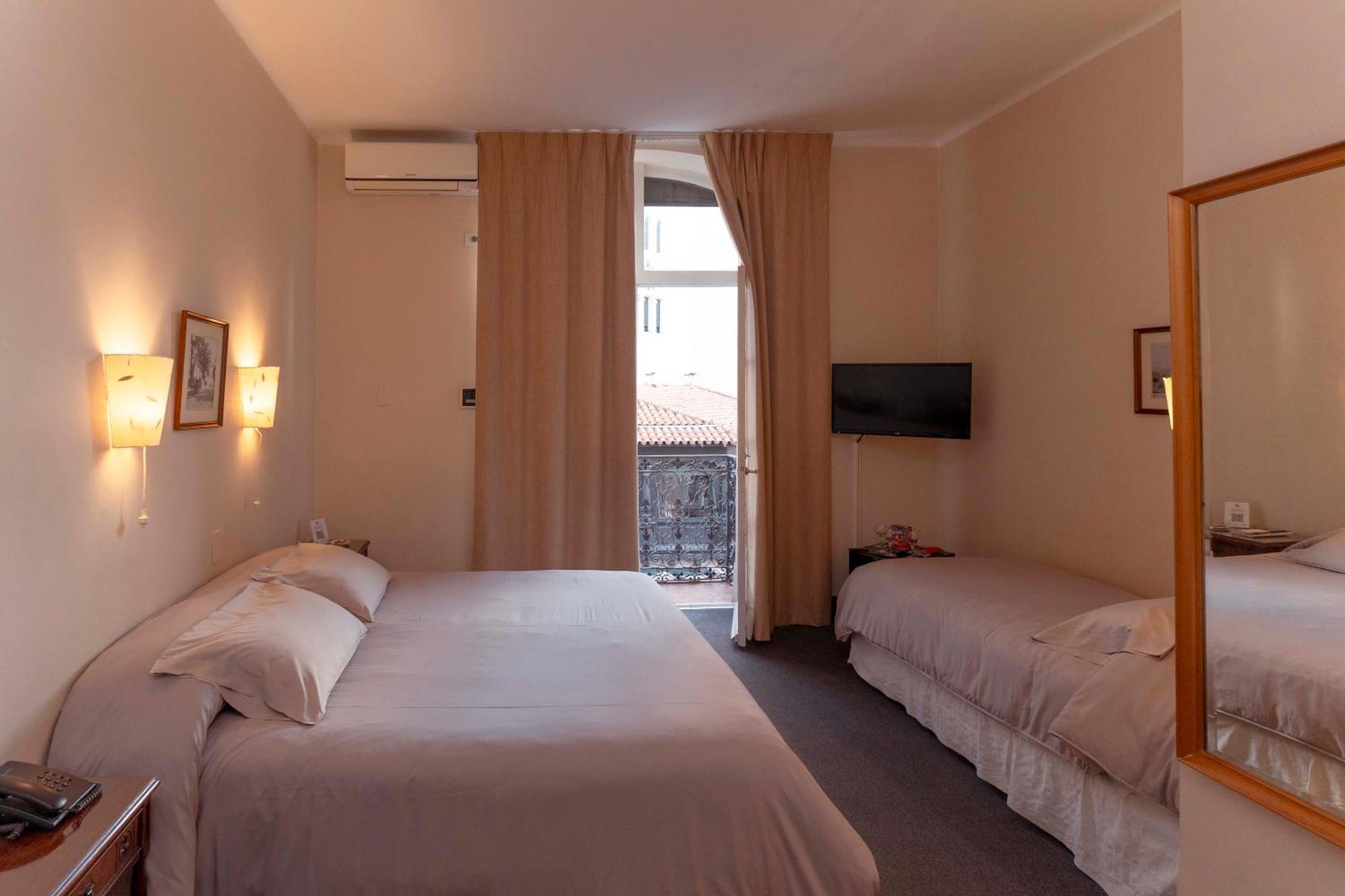 Colonial Hotel 3*