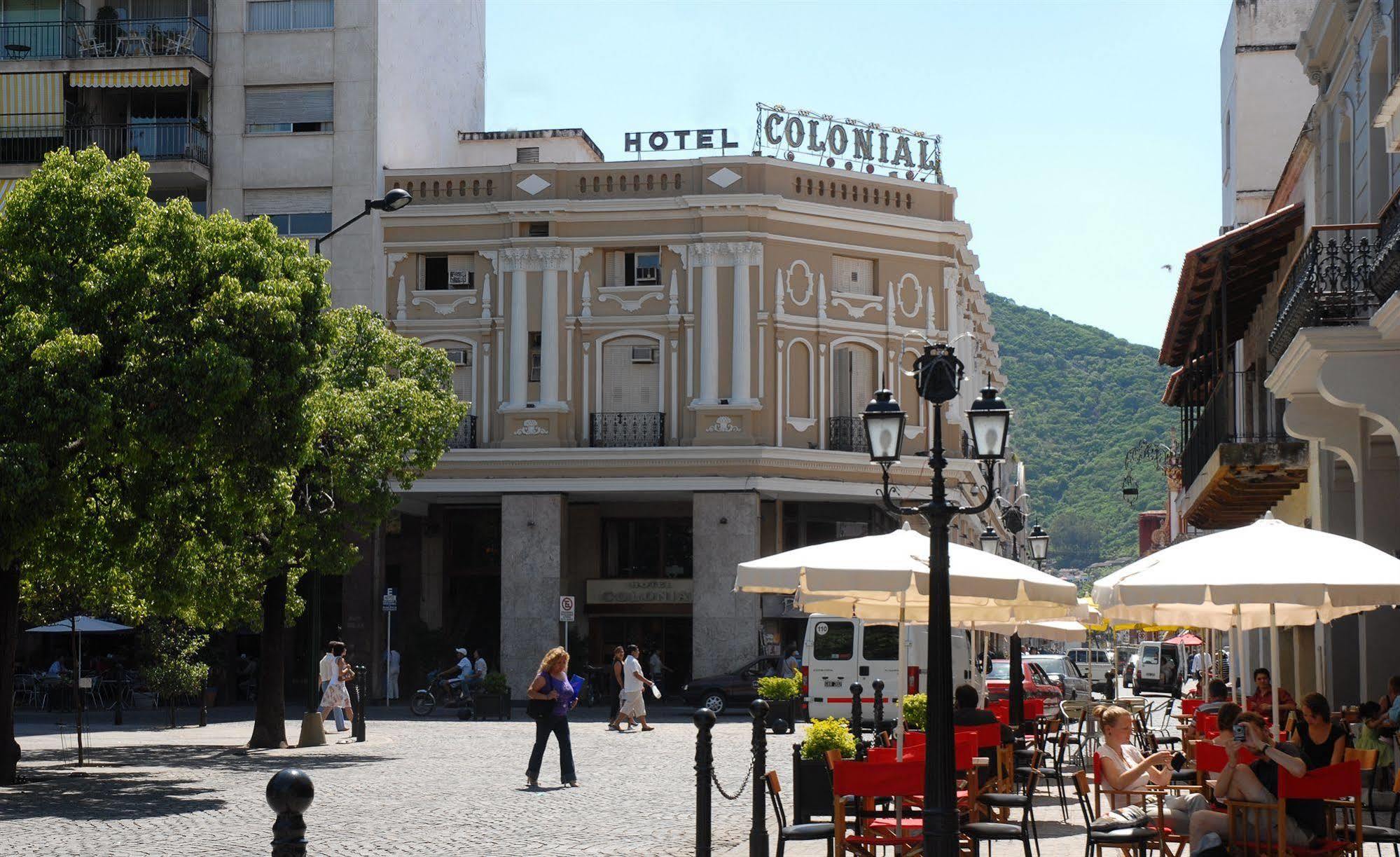 Colonial 3*
